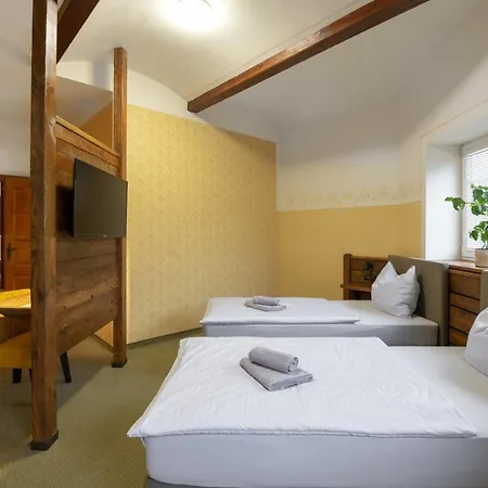 Hotel U Simla